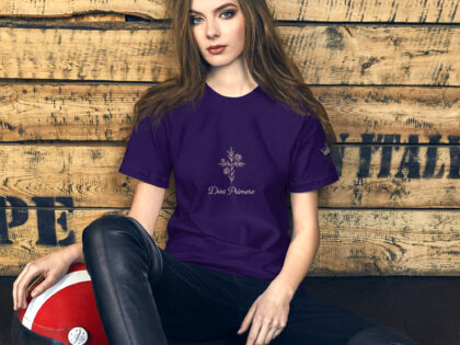 Dios Primero – Minimal Bloom Tee